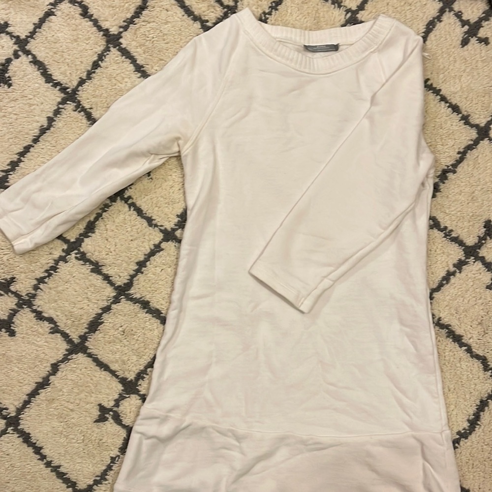 White Zara long sweatshirt (from Zara France)